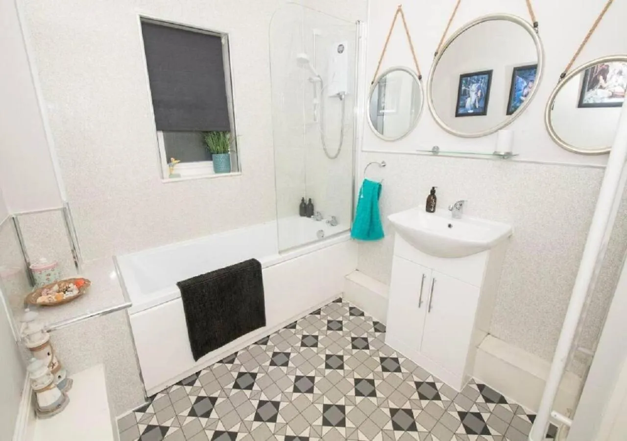 Sandpiper - Cosy Apartment In The Heart Of The Old Town Scarborough 0*,