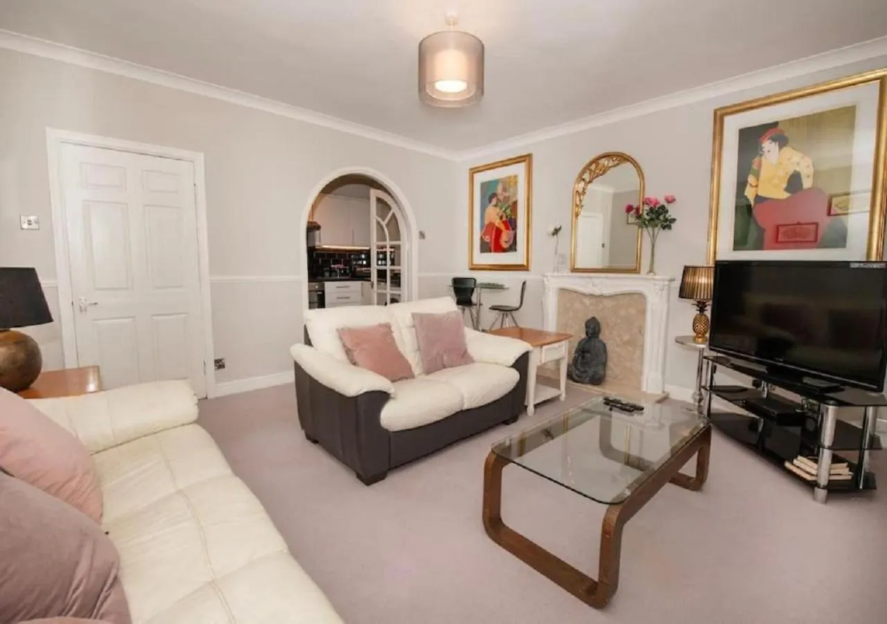 Sandpiper - Cosy Apartment In The Heart Of The Old Town Scarborough